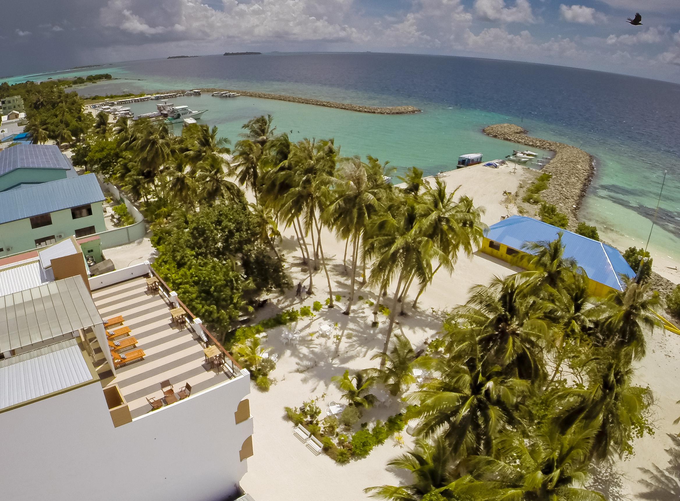 Crystal Sands Maafushi Exterior photo